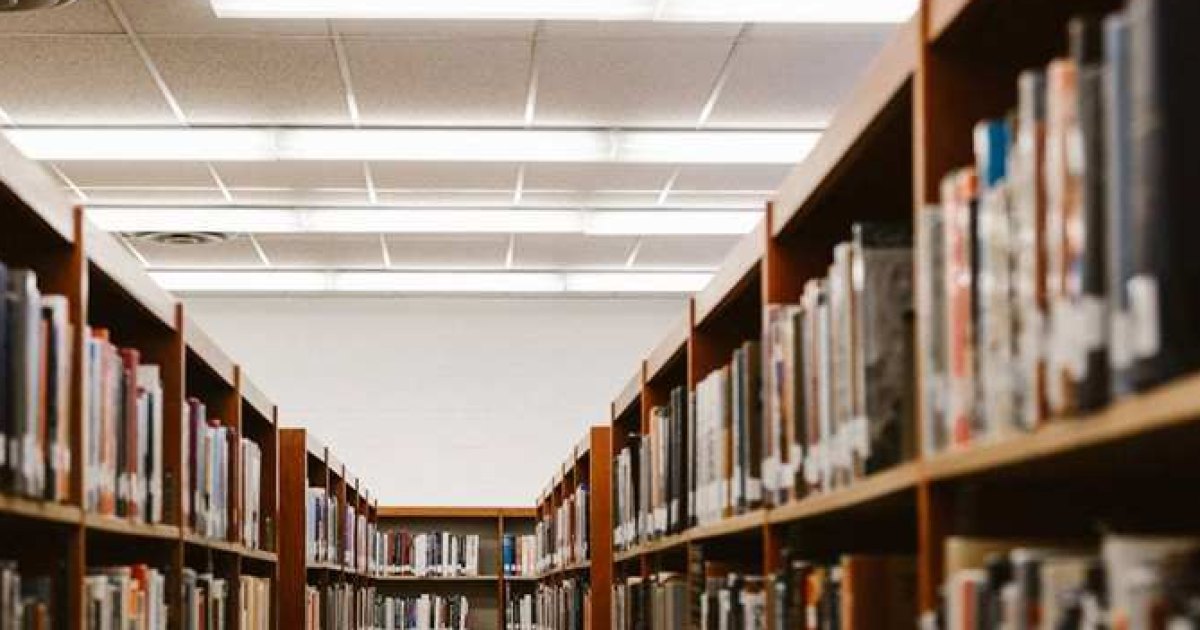 minor student savings account fees