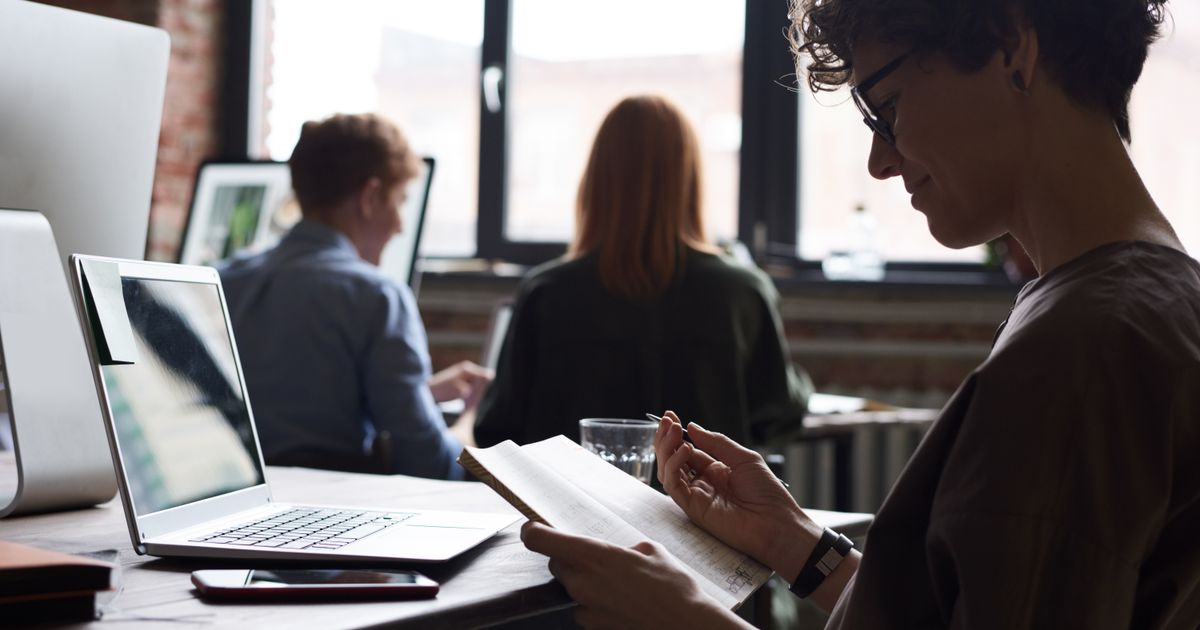 Scholarship Renewal Every Year: Mistakes That Stop Money