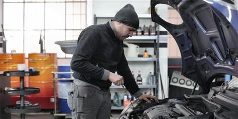 Mechanical vs Automobile Engineering: Simple Comparison